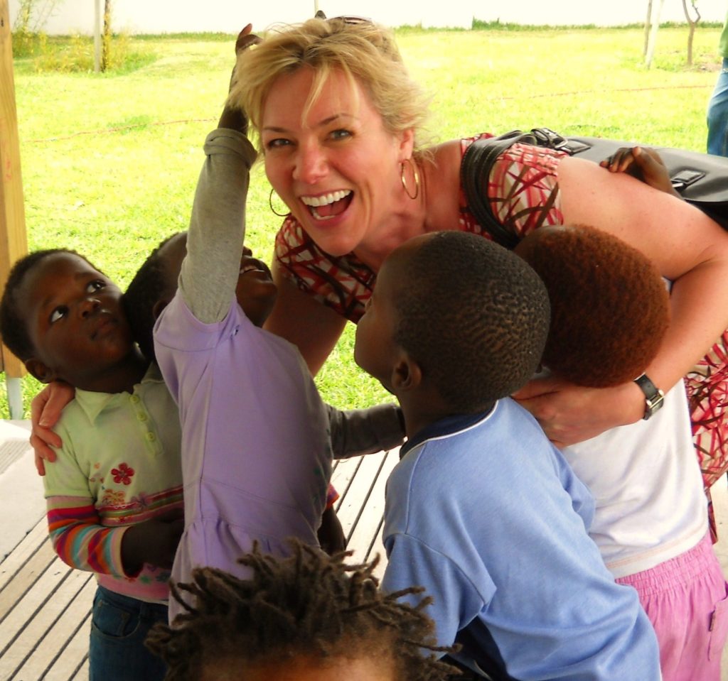 Lynann volunteering in South Africa